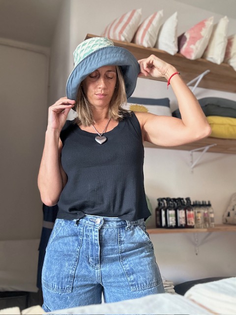 Sombrero ala ancha- Verde agua con plata (reversible azul) - Imagen 2