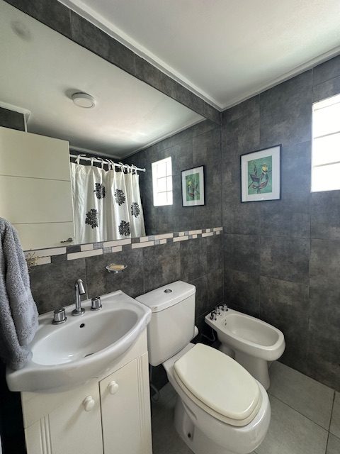 Cortina de baño- Flores - Gris plomo - Imagen 4