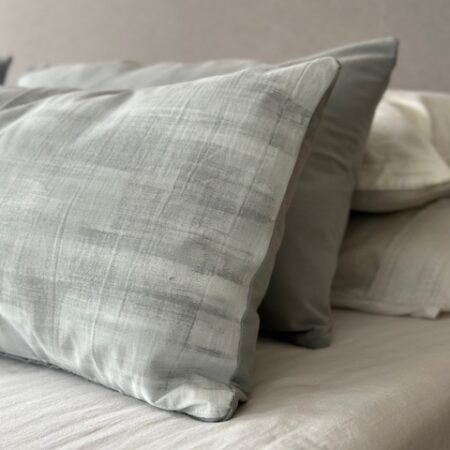 Almohadones y pie de cama- Modelo Desgastado
