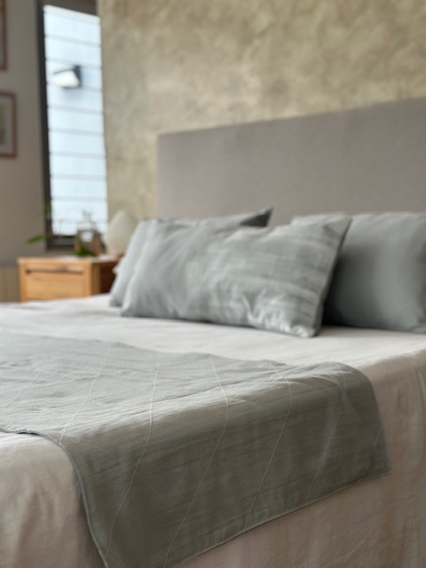 Almohadones y pie de cama- Modelo Desgastado - Imagen 3