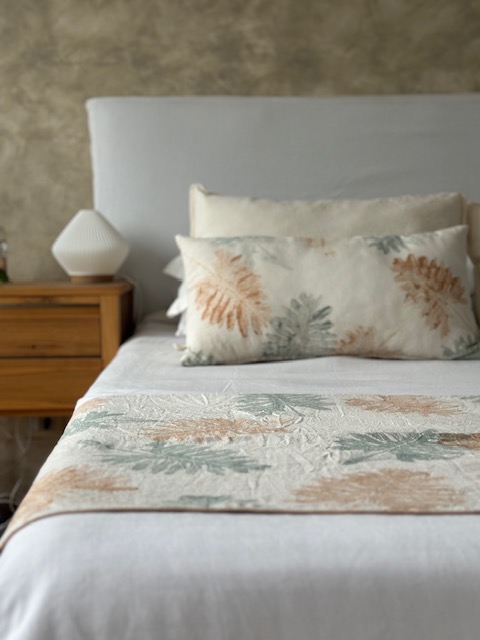 Almohadones y pie de cama- Modelo Miami