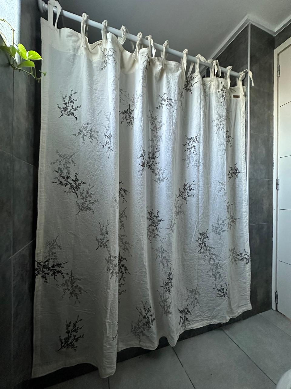 Cortina de baño- Duraznero- gris plomo, gris cemento +plata - Imagen 3