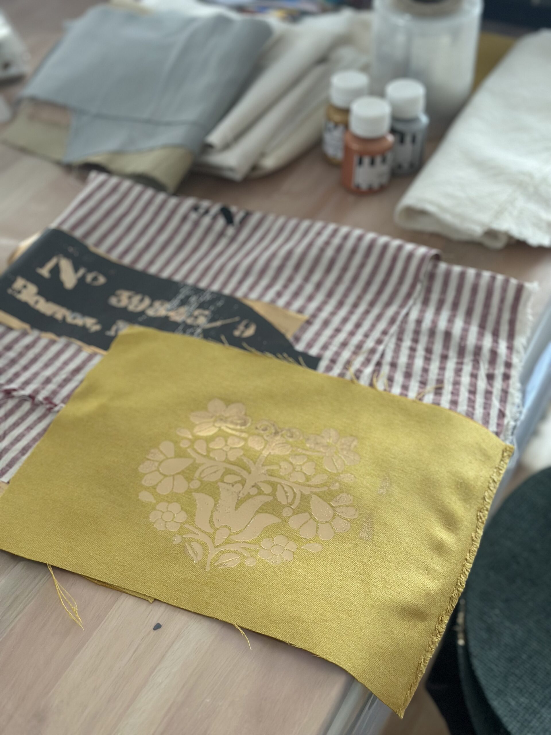 Masterclass Individual de Estampado Textil- Efecto metalizado y foil (presencial) - Imagen 5