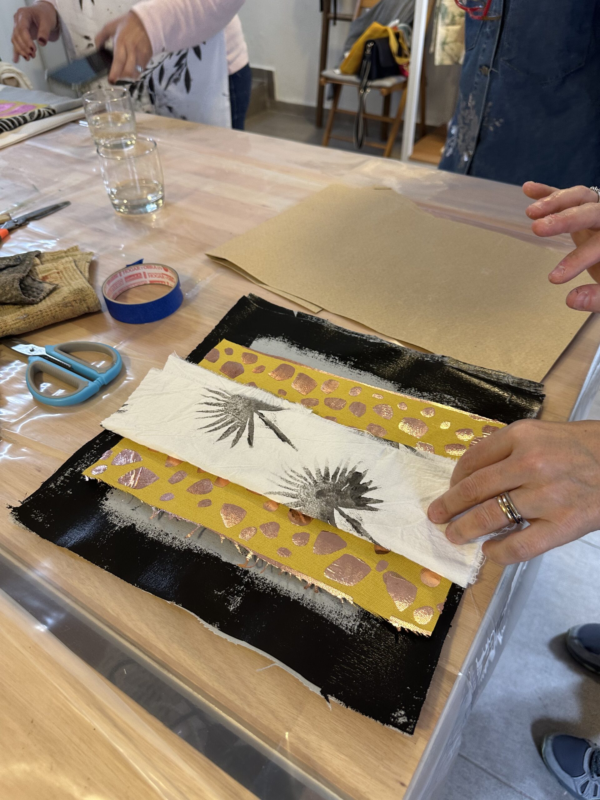 Masterclass Individual de Estampado Textil- Efecto metalizado y foil (online)